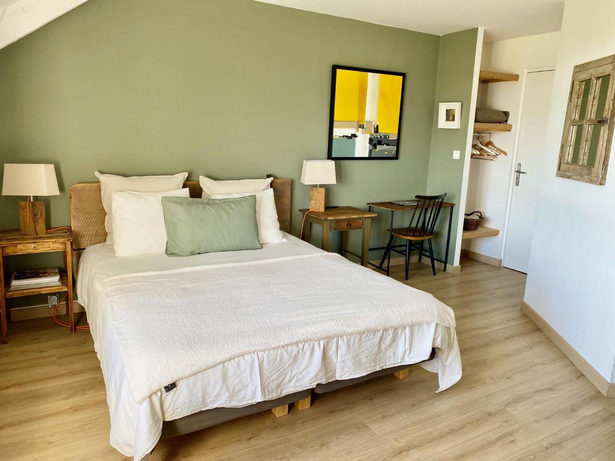 La Ligne Bed & Breakfast Angles-sur-lʼAnglin Екстериор снимка